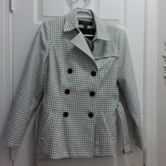 Larry Levine Coat - Picture 3 of 6